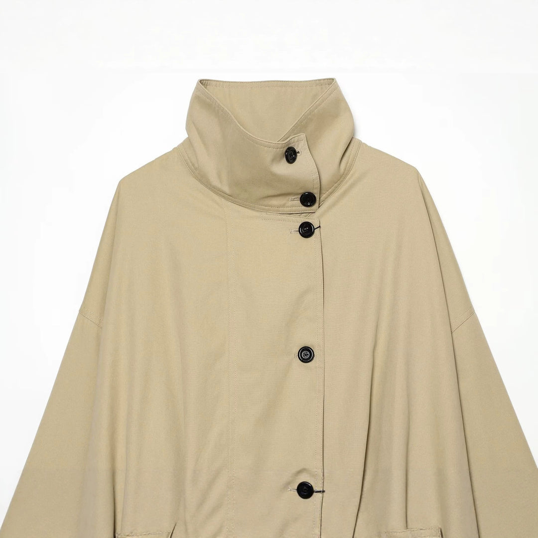 Damen Weites Cropped Cape‑Blouson mit hohem Stehkragen und Knopfleiste Nord Taschen