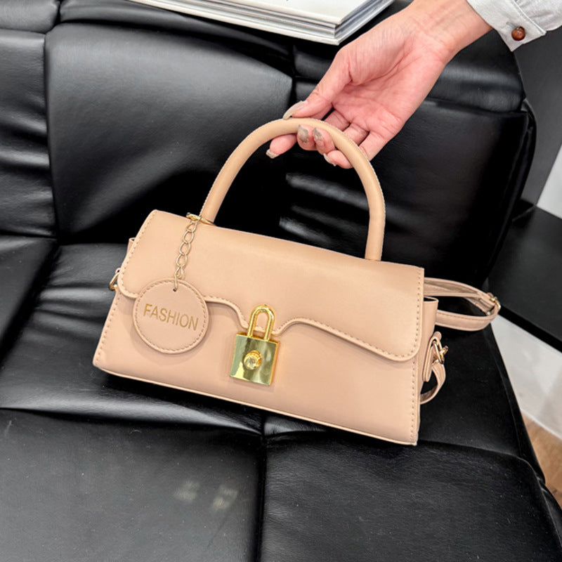 Damen Umhängetasche mit exklusivem Verschluss und elegantem Design Nord Taschen