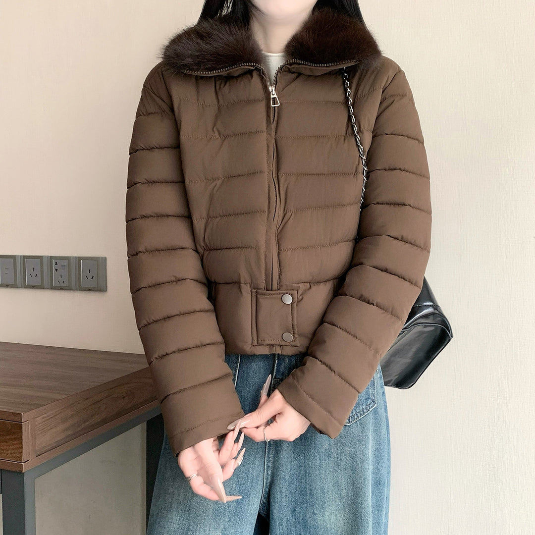 Damen nan kurze wattierte Taillenjacke mit abnehmbarem Kunstfellkragen und verstärktem Saum Nord Taschen