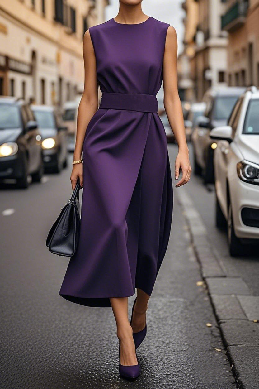 Damen Elegantes Maxikleid mit modernem Schnitt und feinen Plissée-Details