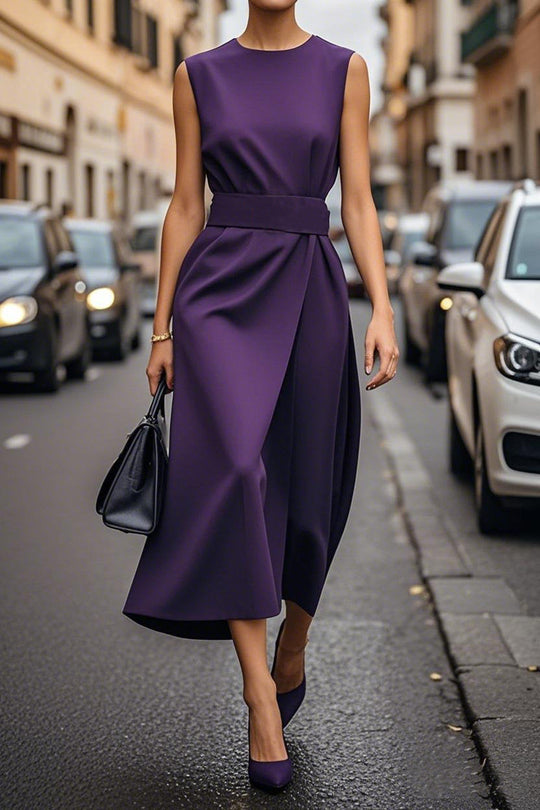 Damen Elegantes Maxikleid mit modernem Schnitt und feinen Plissée-Details