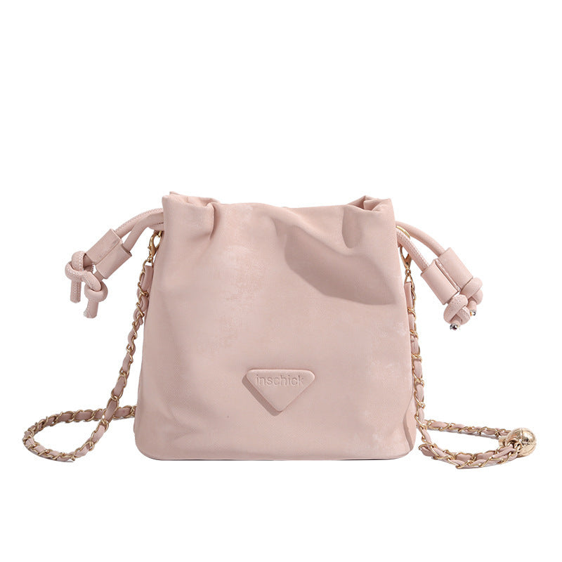 Damen Hobo-Tasche mit luxuriösem Veloursleder und eleganter Kettenverzierung Nord Taschen