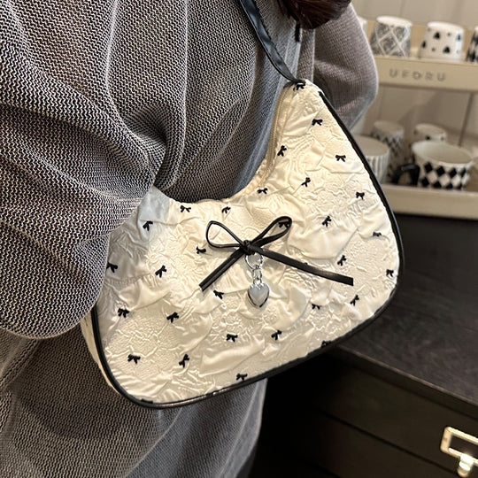 Damen Hobo-Tasche mit verspieltem Design und modernen Details Nord Taschen