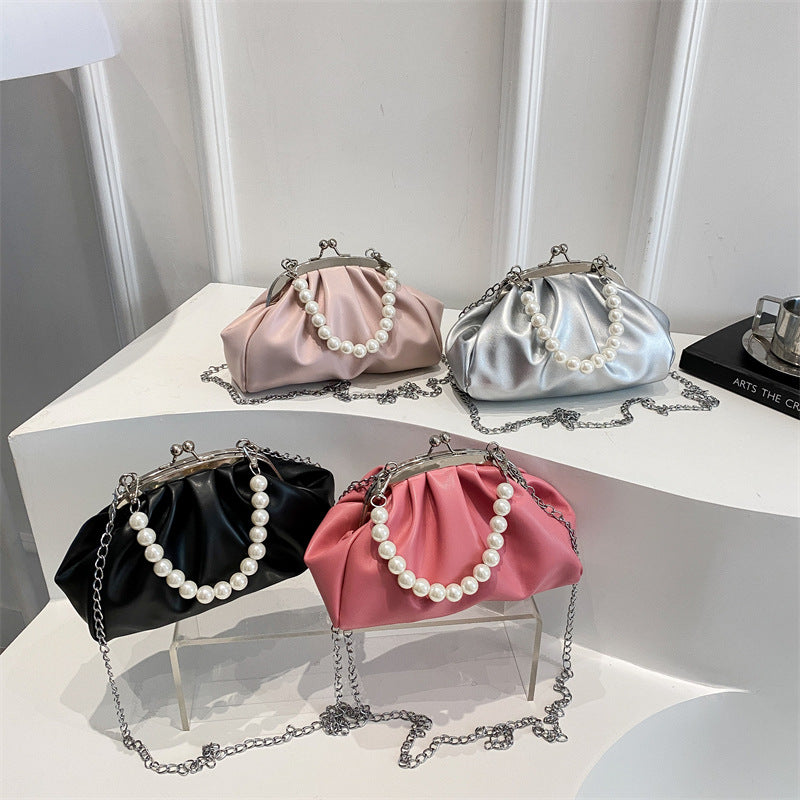 Damen-Handtasche mit eleganter Perlenkette und raffiniertem Rüschendesign Nord Taschen