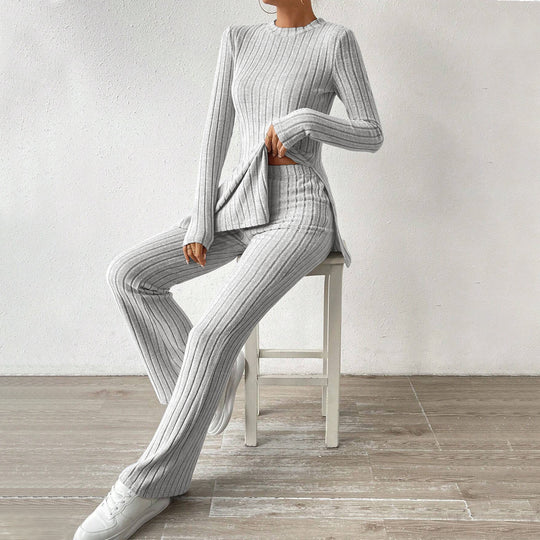 Damen geripptes Feinstrick-Lounge-Set mit seitlicher Saumschlitzen, figurbetontem Longsleeve und weitem Highwaist-Hose Nord Taschen