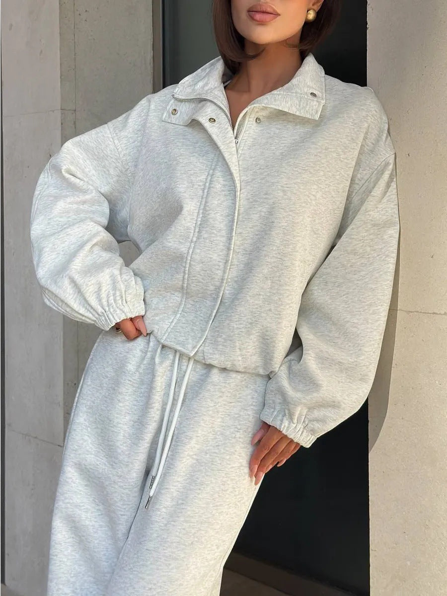 Damen gekürztes Reißverschluss-Hoodie mit Stehkragen und hochgeschnittener Kordel-Jogginghose Nord Taschen