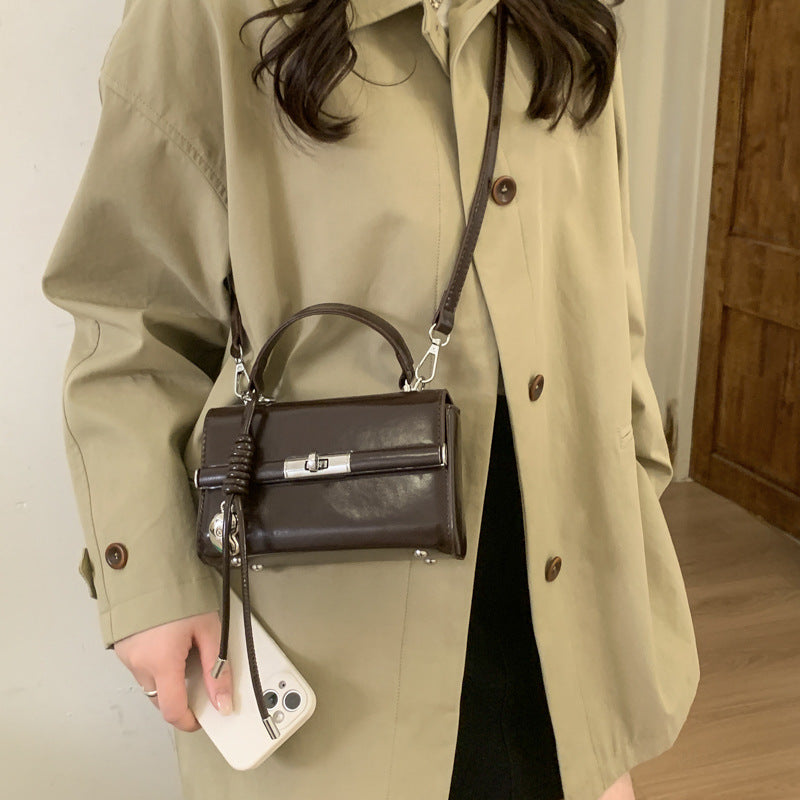 Damen elegante Handtasche mit strukturiertem Design Nord Taschen