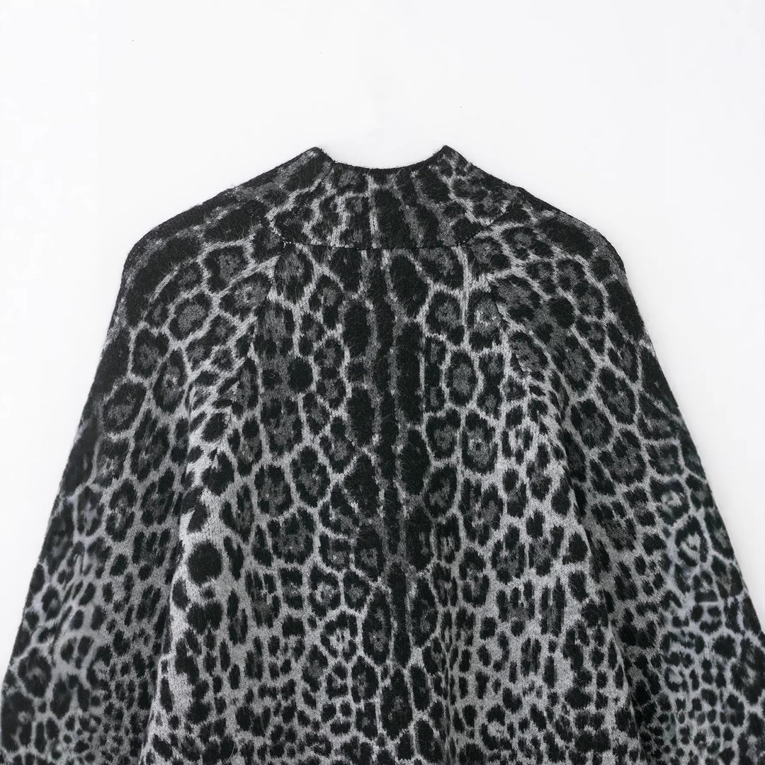 Damen Cape-Poncho mit Leopardenjacquard und Stehkragen Nord Taschen
