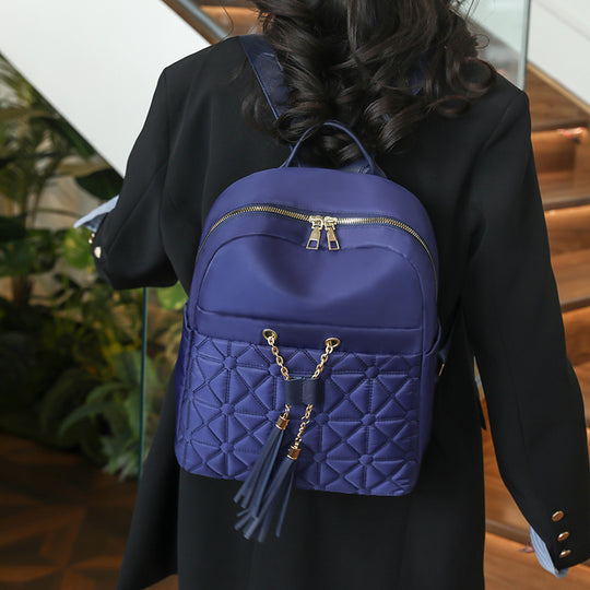 Damen eleganter Rucksack mit stilvollem Steppmuster und praktischen Quasten Nord Taschen