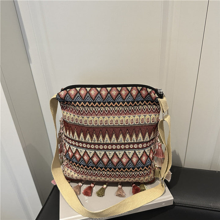 Damen trendige Umhängetasche mit fransenverzierten Details Nord Taschen
