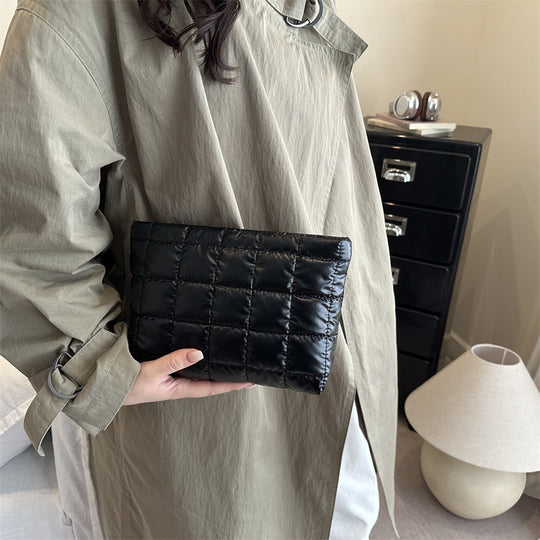 Damen elegante Clutch im modernen Steppmuster Nord Taschen