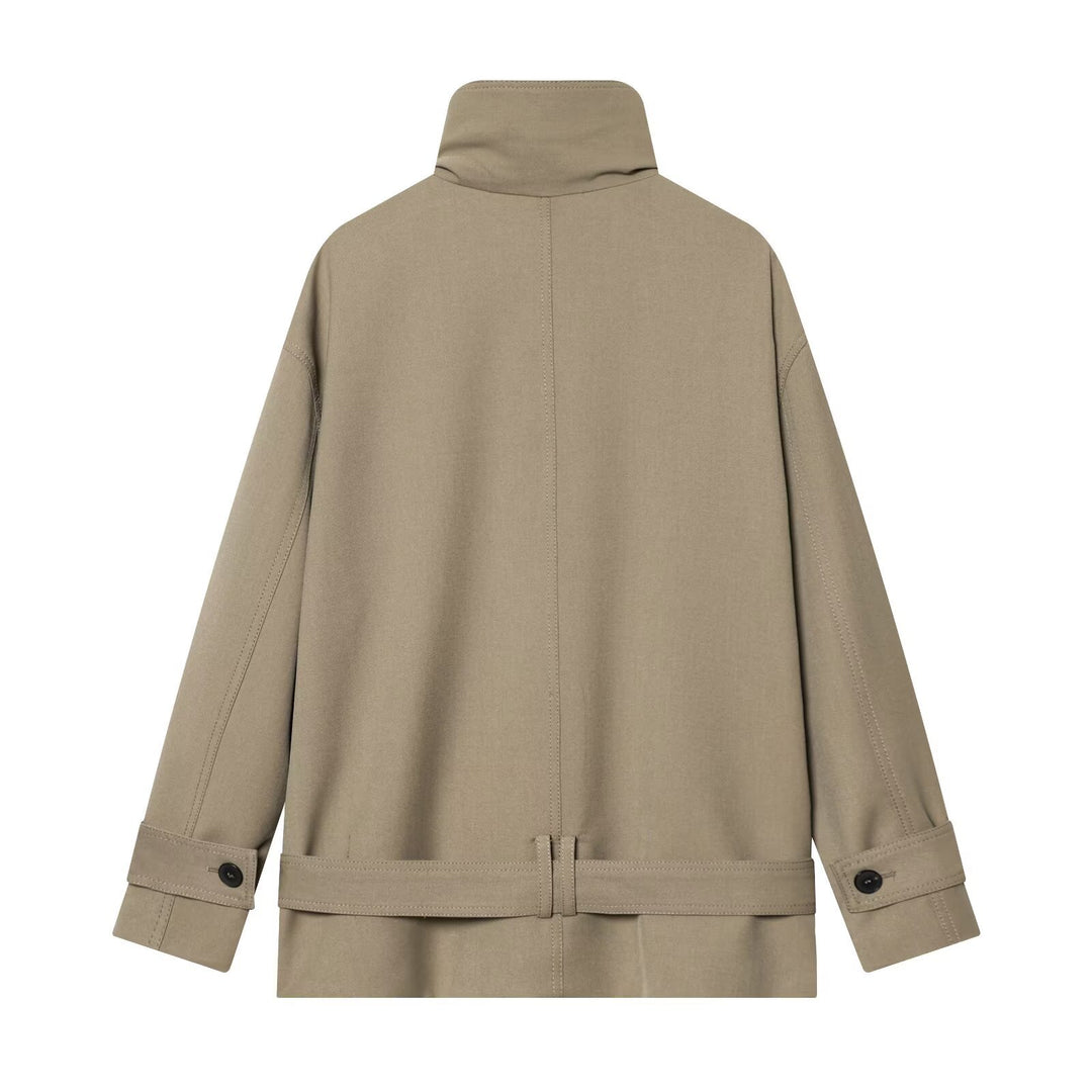 Damen Kurztrench mit hohem Stehkragen, doppelreihiger Knopfleiste und Taillengürtel Nord Taschen