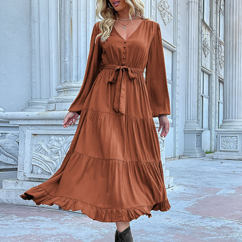 Damen Langes Satin‑Optik Stufenkleid mit V‑Ausschnitt, Bindegürtel und Volantsaum Nord Taschen