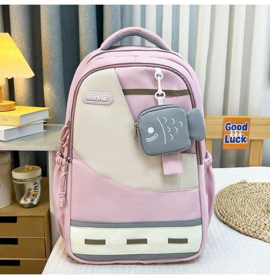 Damen Rucksack mit funktionalem Fächerdesign und süßem Fischanhänger Nord Taschen