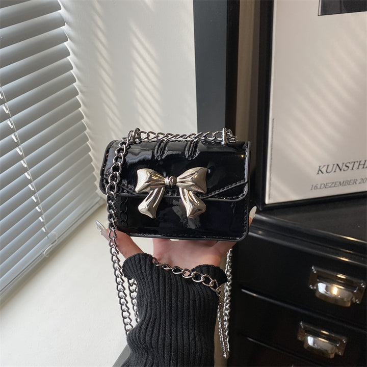 Damen elegante Handtasche mit einer modischen Schleife von Nord Taschen