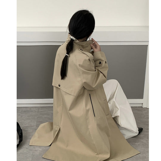 Damen Langer Wasserabweisender Trenchcoat mit Rückencape und Stehkragen Nord Taschen