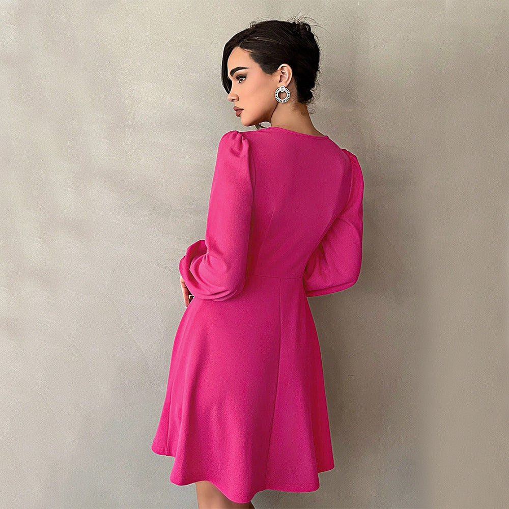Damen kurzes A-Linien-Minikleid mit V-Ausschnitt und kleinem Ausschnittdetail, Empire-Taille und Ballonärmeln Nord Taschen