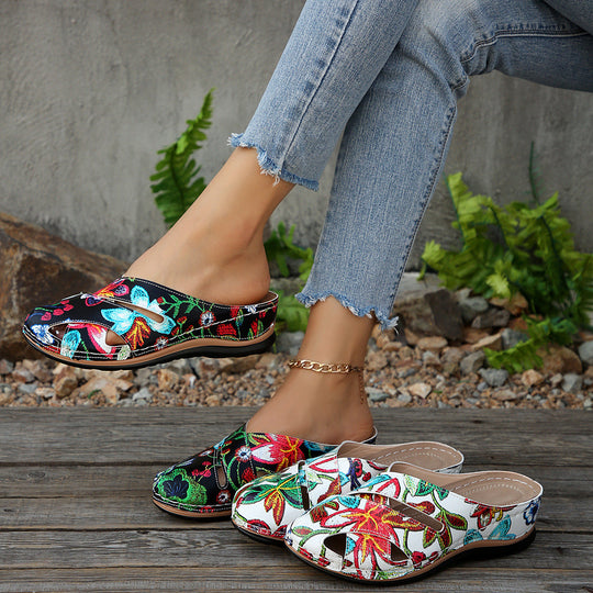 Damen Komfortable Clogs mit dekorativen floralen Stickereien Nord Taschen