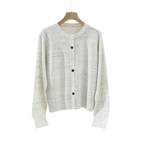 Damen Leichter gestrickter Kurzcardigan mit Rundhals, Mélange‑Struktur und kontrastierenden Knöpfen Nord Taschen