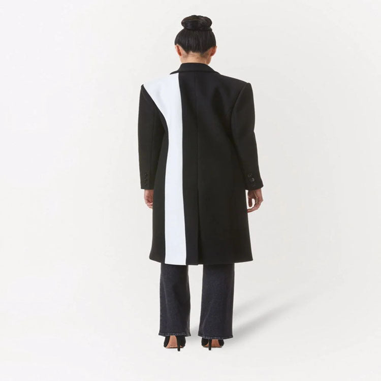 Damen Taillierter Midi‑Longcoat im Clean‑Tailoring mit kontrastiertem Innenfutter und Schalkragen Nord Taschen