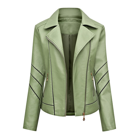 Damen Taillierte Kunstleder‑Bikerjacke mit asymmetrischen Ziernähten und Reißverschlusstaschen Nord Taschen