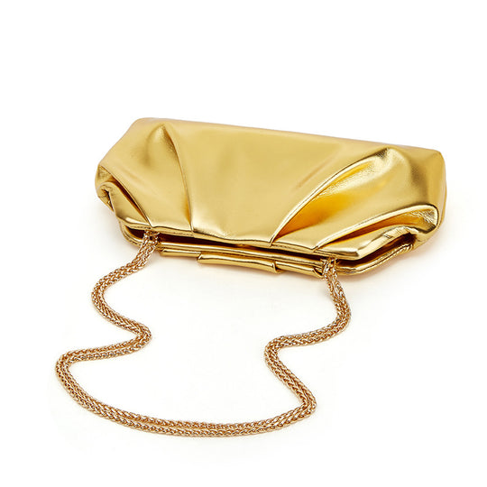 Damen Clutch-Tasche mit eleganter Faltoptik und feiner Kettenverzierung Nord Taschen