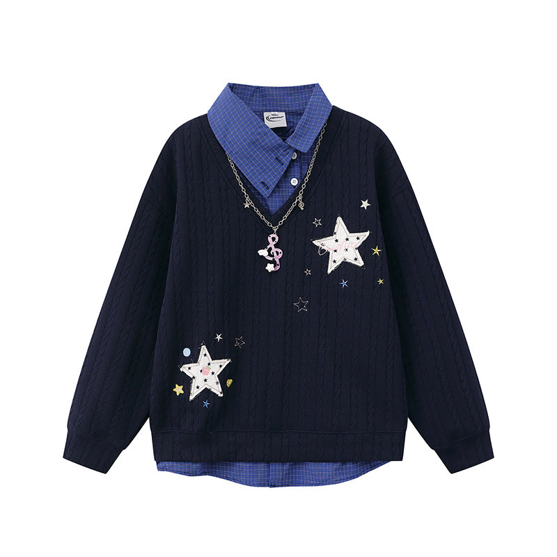 Damen Lagen-Look Strickpullover mit angenähter Hemdblende, Sternapplikationen und Ketten‑Charm Nord Taschen