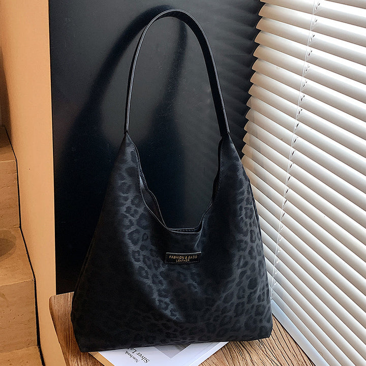 Damen Handtasche mit strukturierter Oberfläche Nord Taschen