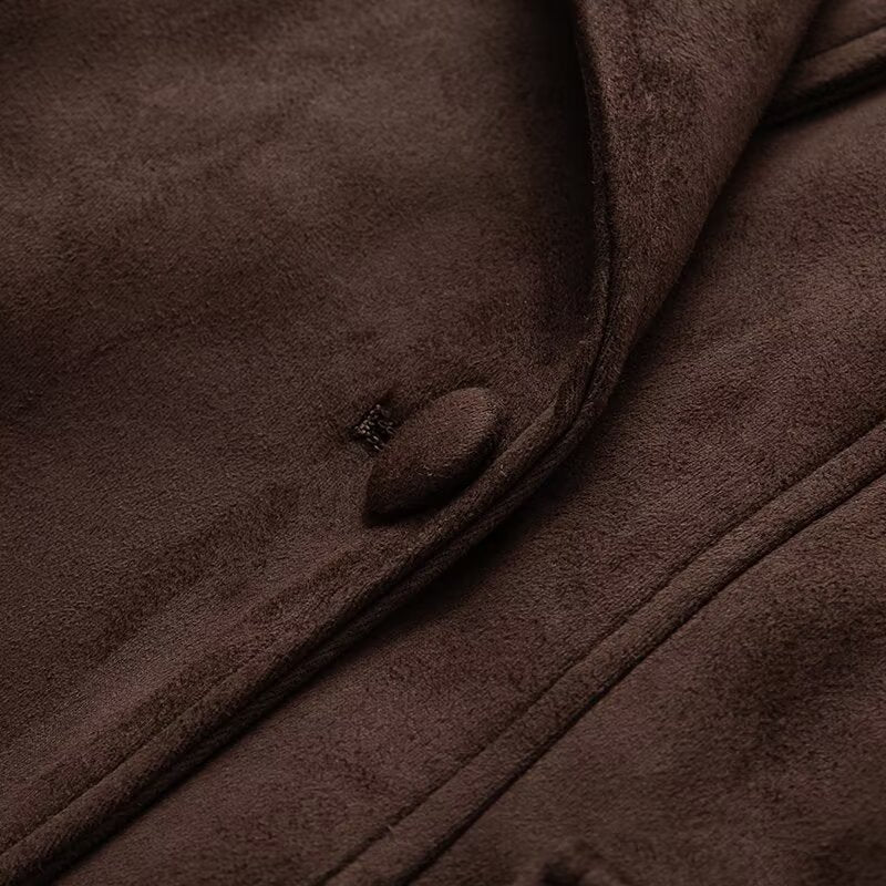 Damen 30+ taillierte Kurzjacke mit Schalkragen, Bindegürtel und Kunstvelours Nord Taschen