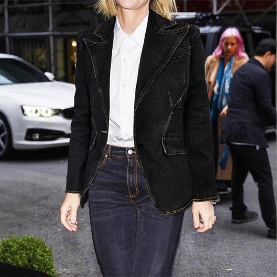 Damen taillierter Denim-Blazer mit Reverskragen und Pattentaschen Nord Taschen