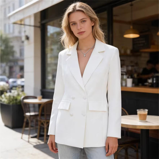 Damen taillierter Doppelreiher-Blazer mit Pattentaschen und Wiener Nähten Nord Taschen