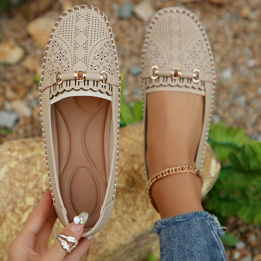 Damen  perforierte Mokassin-Loafer mit gepolstertem Komfortfußbett und dekorativem Metalldetail Nord Taschen
