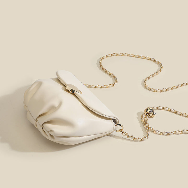 Damen Clutch-Tasche mit Herzverschluss und elegantem Kettenriemen Nord Taschen