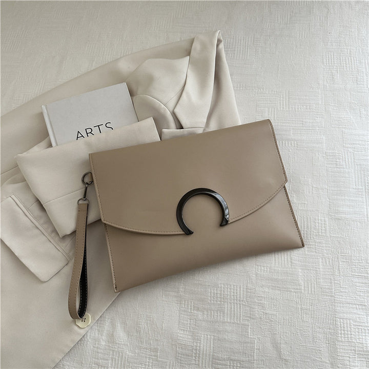 Damen elegante Clutch-Tasche mit künstlerischem Metallverschluss Nord Taschen