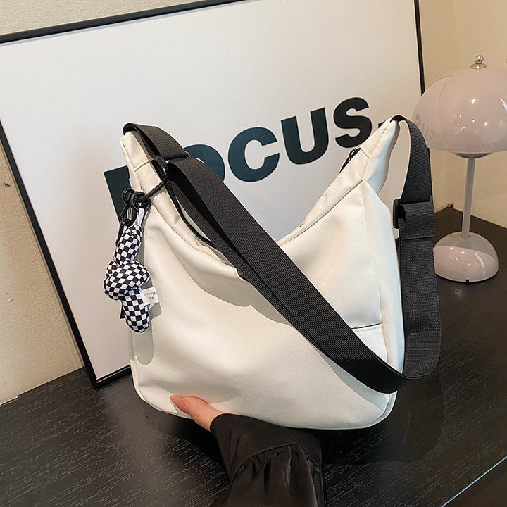 Damen praktische Umhängetasche im minimalistischen Design Nord Taschen