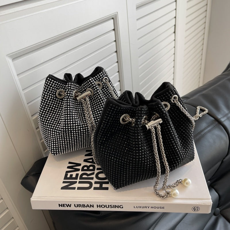 Damen Elegante Beuteltasche mit Schmucksteinen Nord Taschen