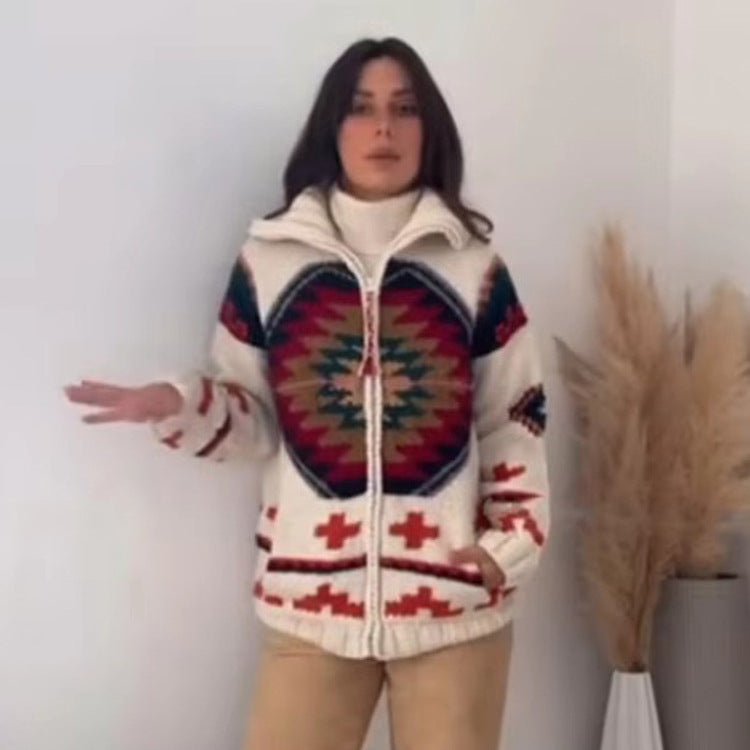 Damen Jacquard-Strickjacke mit Navajo‑Muster, Reißverschluss und hohem Kragen Nord Taschen