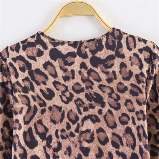 Damen Leoprint-Minikleid mit Rundhalsausschnitt, langen Ärmeln und A-Linien‑Silhouette Nord Taschen