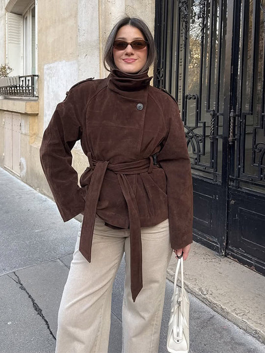 Damen Kurzjacke aus Veloursleder mit hohem Stehkragen und Bindegürtel Nord Taschen