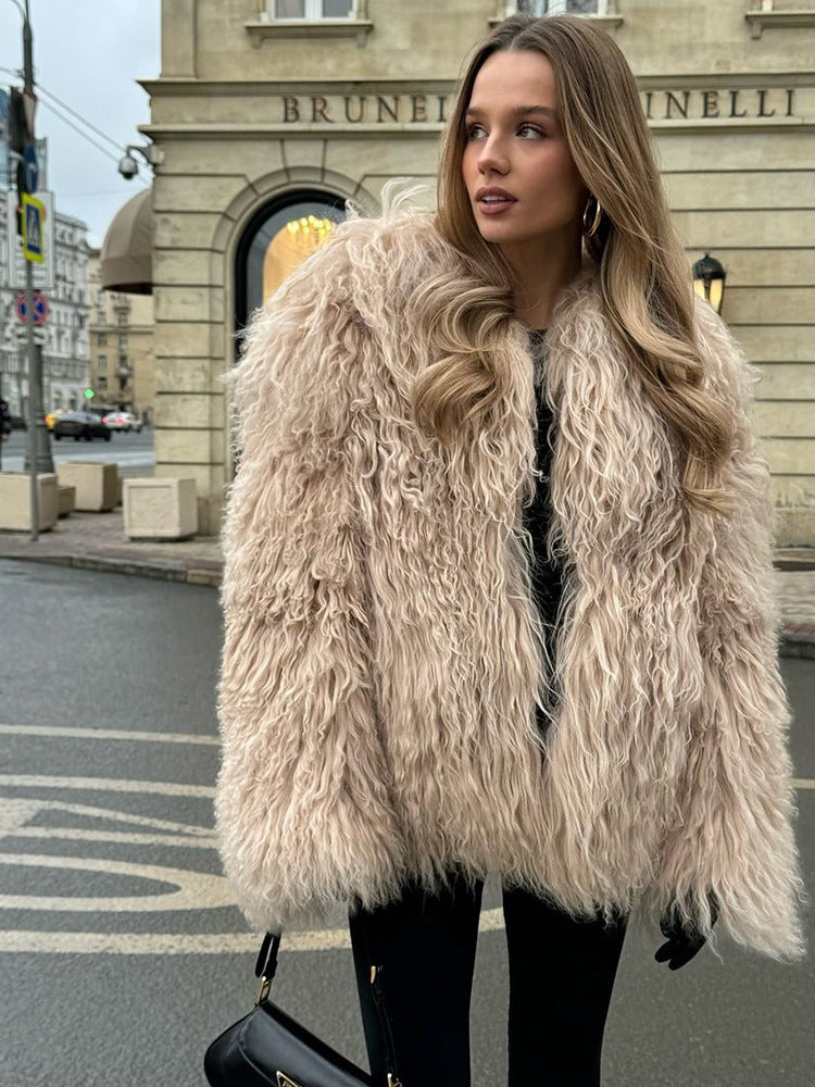 Damen Kurzjacke aus voluminösem Lammfellimitat mit lockiger Struktur Nord Taschen