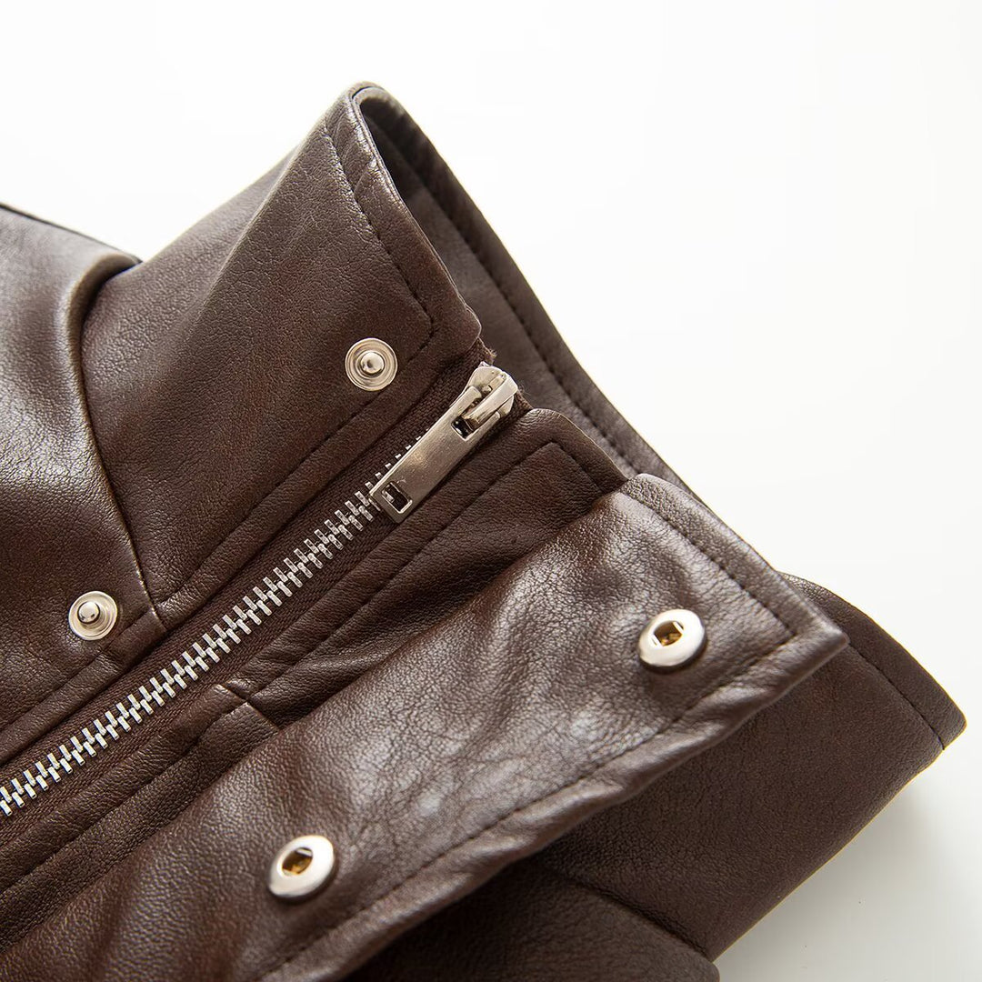 Damen Cropped Lederoptik‑Jacke mit taillierter Korsett‑Teilung und Stehkragen Nord Taschen