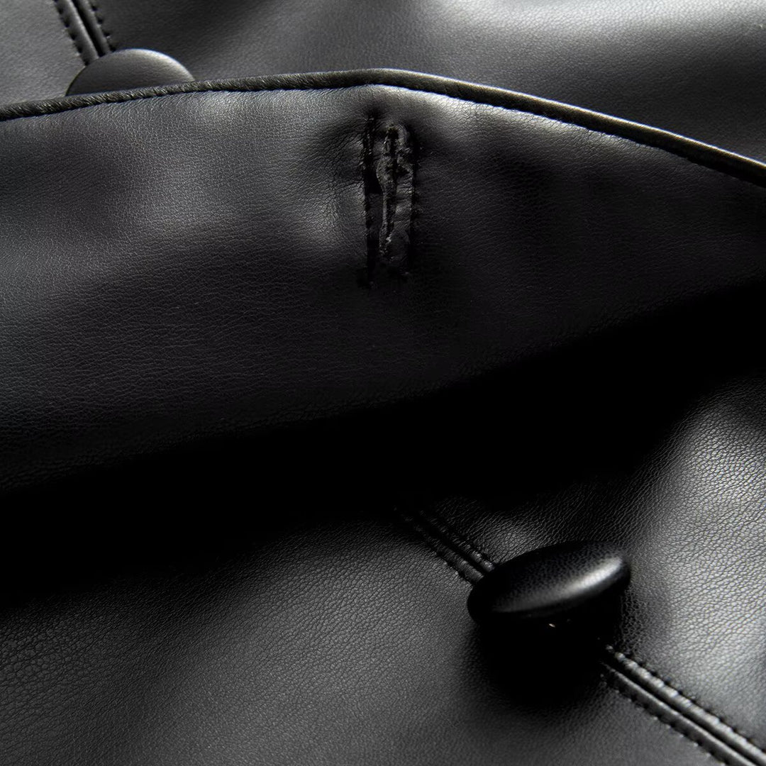 Damen Taillierter Kunstleder-Mantel mit Schalkragen und verdeckter Knopfleiste Nord Taschen