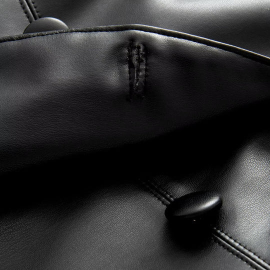Damen Taillierter Kunstleder-Mantel mit Schalkragen und verdeckter Knopfleiste Nord Taschen