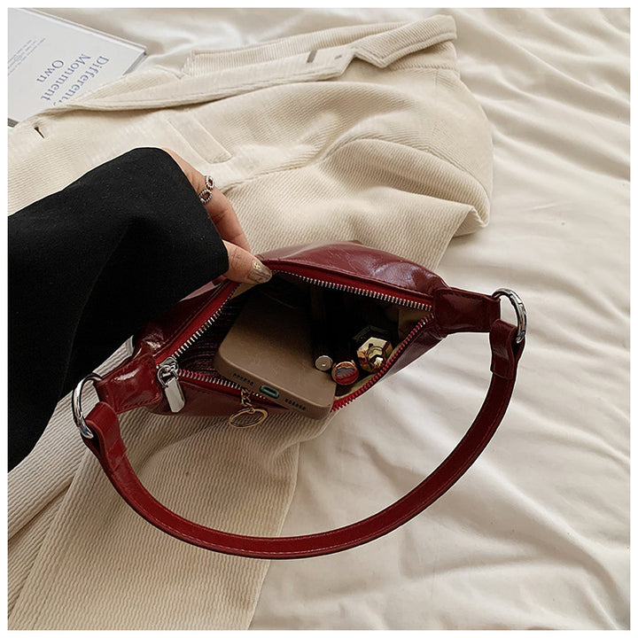 Damen Umhängetasche mit modischem Perlenschmuck Nord Taschen