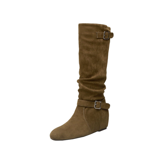 Damen Kniehohe Veloursleder-Slouchstiefel mit verstellbaren Zierriemen und flacher Keilsohle Nord Taschen