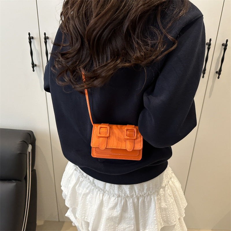 Damen klassische Mini-Umhängetasche mit elegantem Riemen Nord Taschen