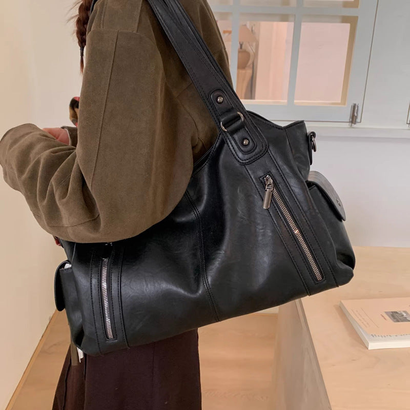 Damen Hobo-Tasche mit eleganten Reißverschlussdetails und großzügigem Innenraum Nord Taschen
