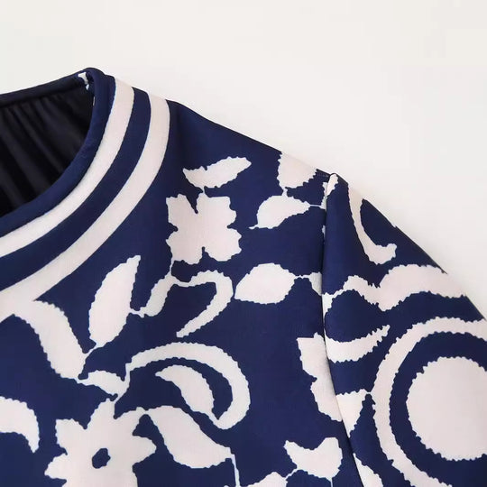 Damen Leichte Blousonjacke im floralen Muster mit Rundhals, Balloonärmeln und kontrastierenden Streifen Nord Taschen