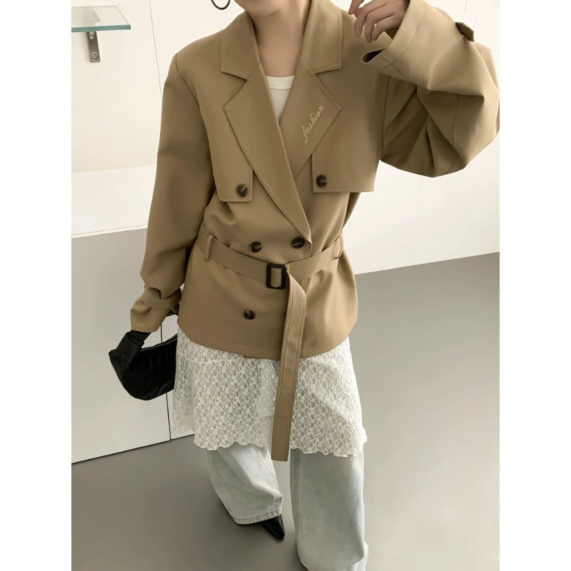 Damen Kurztrenchjacke mit taillierendem Bindegürtel und voluminösen Ballonärmeln Nord Taschen