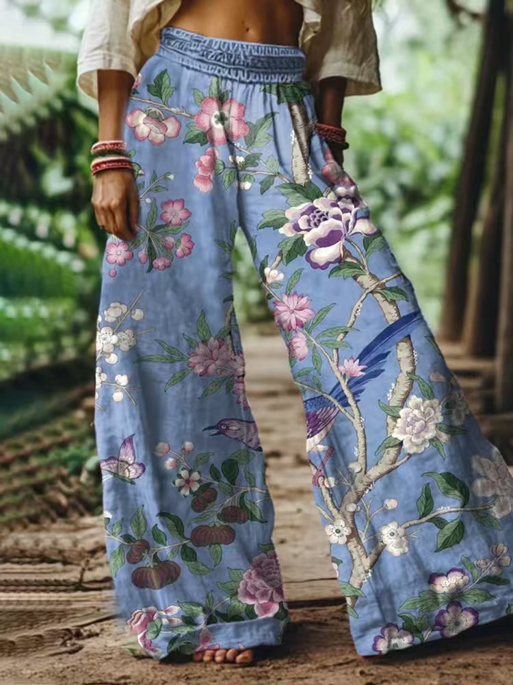 Damen Weite Sommerhose mit buntem Blumen- und Schmetterlingsprint